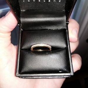 Size 5.5 gold diamond wedding band